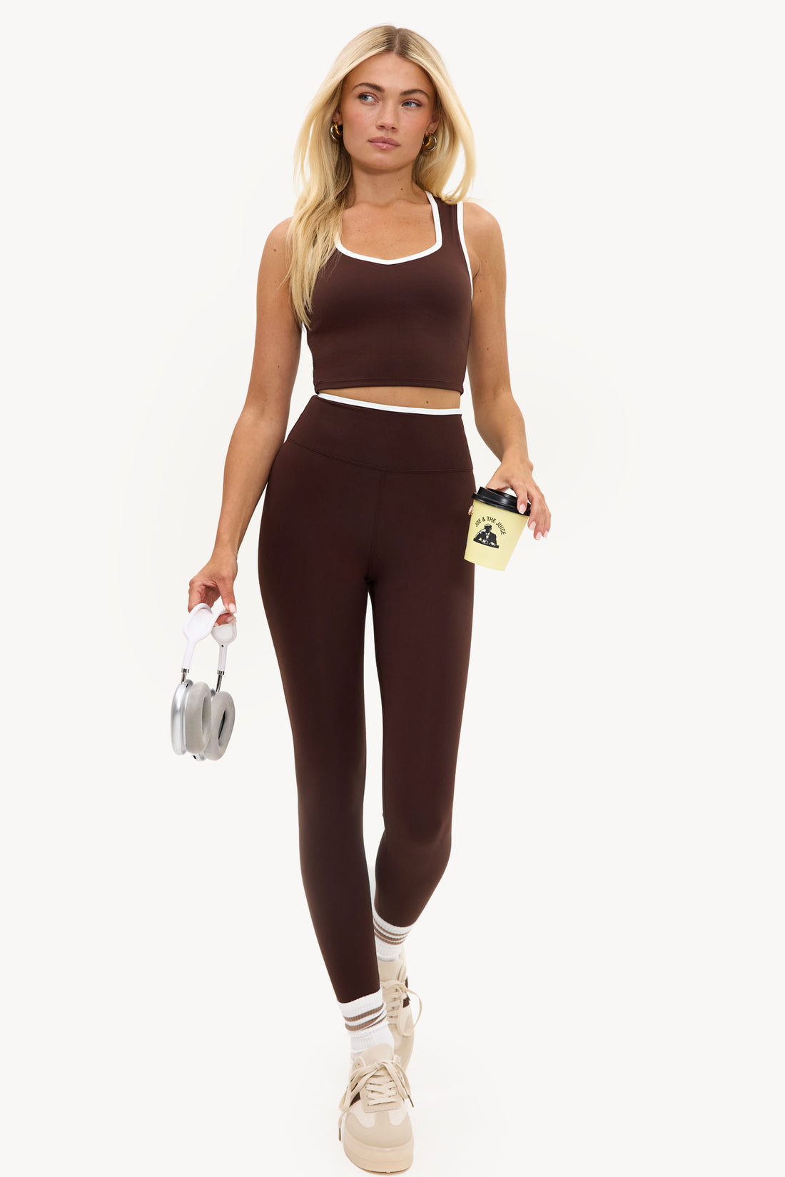 THE LILY - BROWN DARK