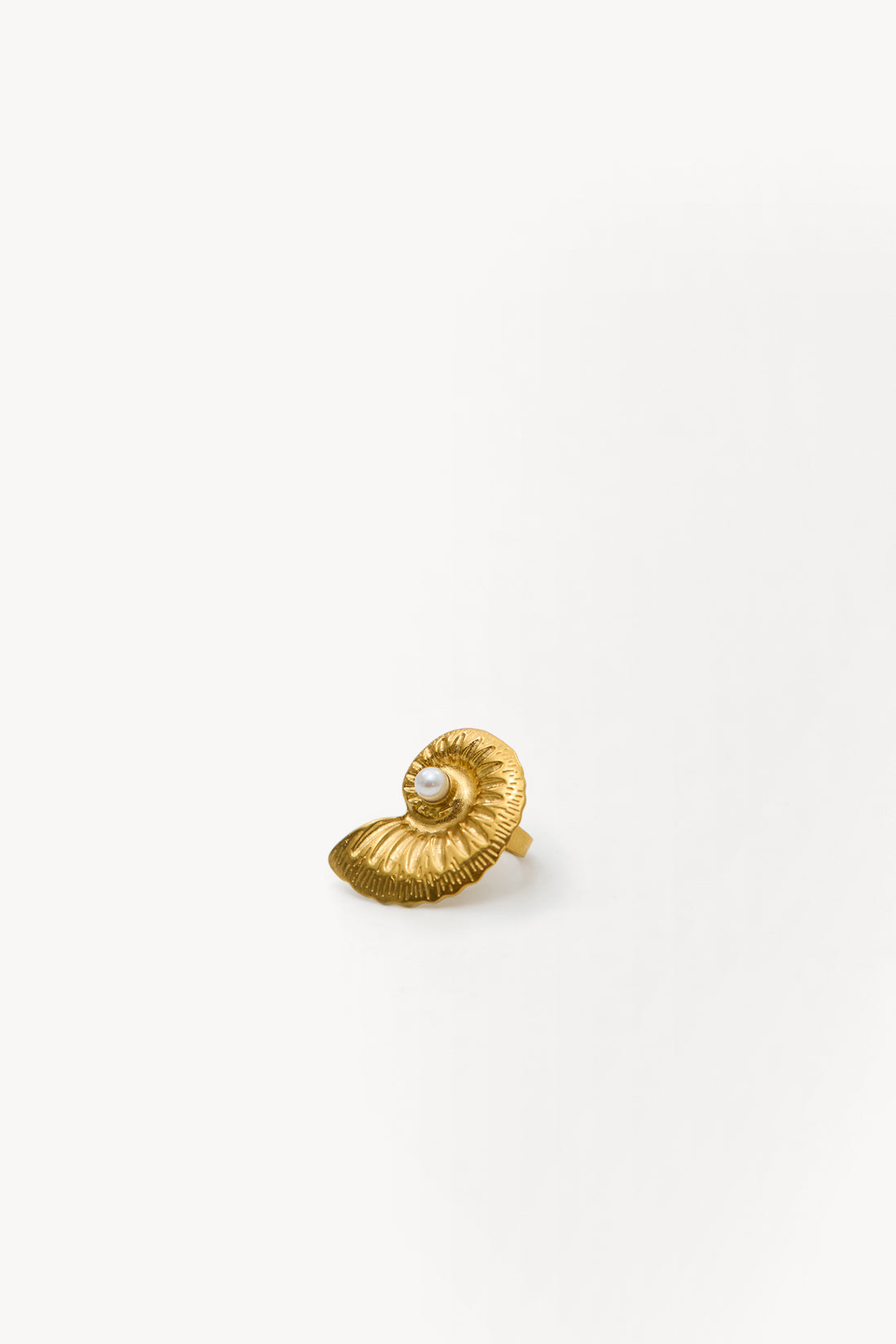 SILK AND SECRETS - GOLD